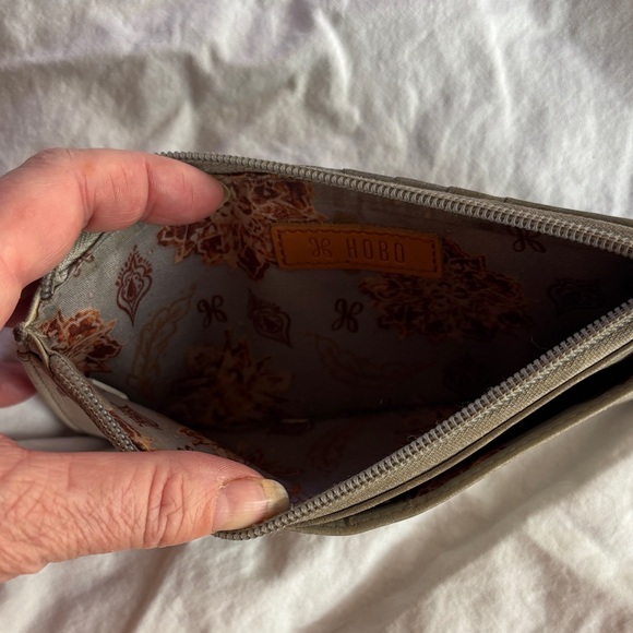 Hobo Wallet - Picture 4 of 7